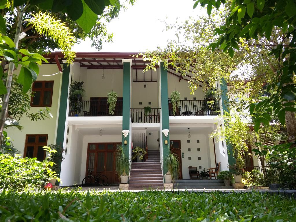 West Dene Bed & Breakfast Negombo Dış mekan fotoğraf