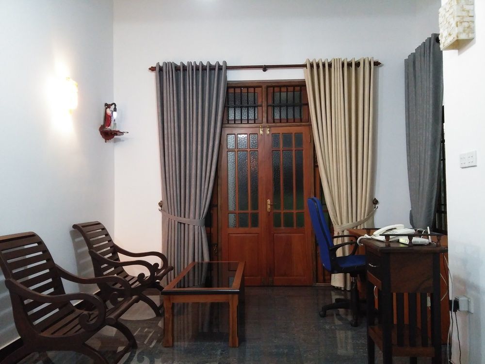 West Dene Bed & Breakfast Negombo Dış mekan fotoğraf